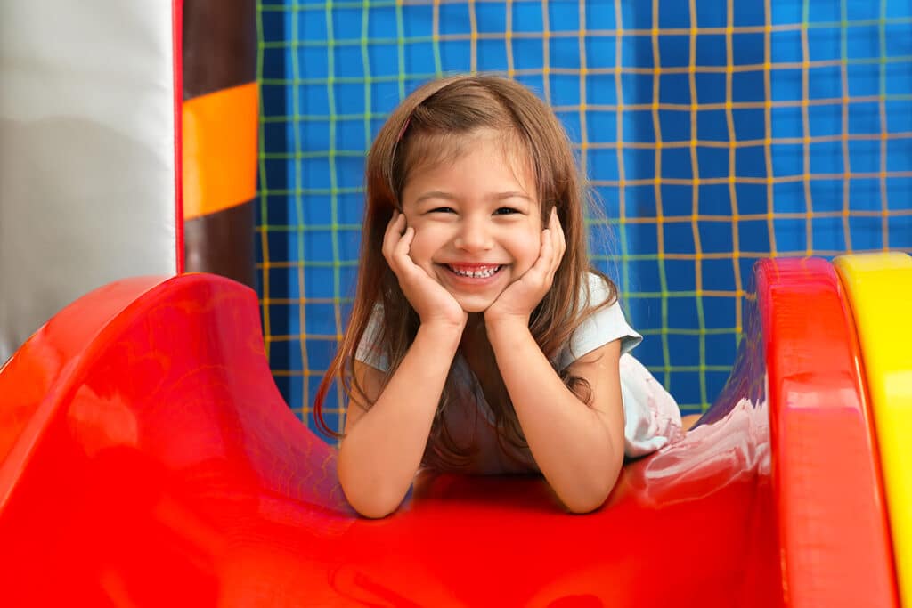 Wow, Look! Awesome Indoor Climbers & Slides